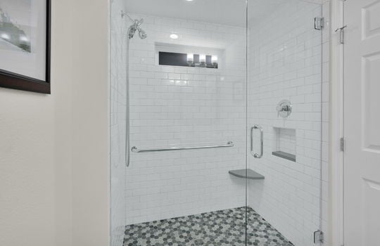 28-web-or-mls-239 Glynlea Rd_028