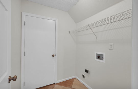 17-web-or-mls-3829 Hideaway_016