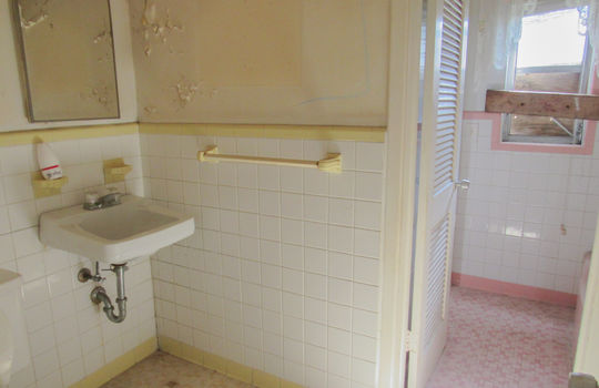 4425 Roth Dr S-04