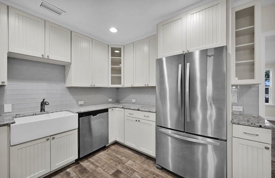 12-web-or-mls-1305 13th Ave_012