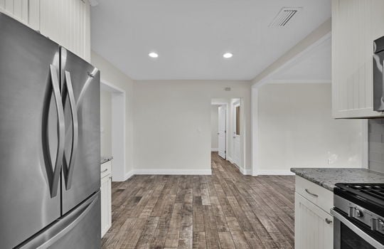 13-web-or-mls-1305 13th Ave_013