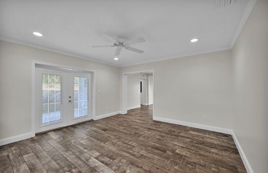 18-web-or-mls-1305 13th Ave_018