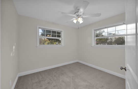 21-web-or-mls-1305 13th Ave_021