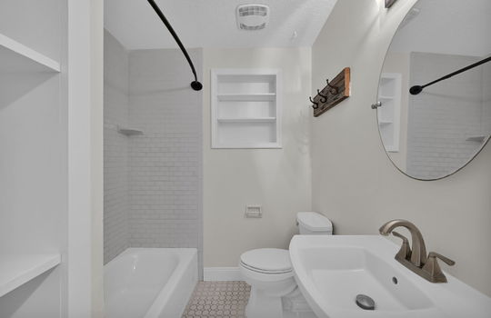 23-web-or-mls-1305 13th Ave_023