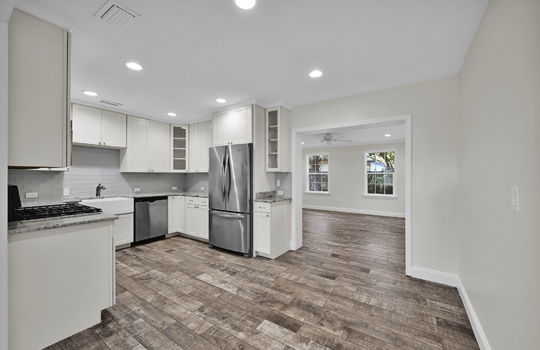 9-web-or-mls-1305 13th Ave_009