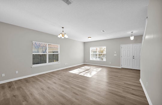 10-web-or-mls-8663 Derry__010