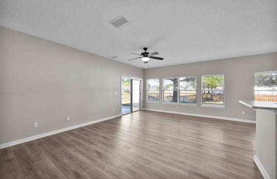 18-web-or-mls-8663 Derry__018