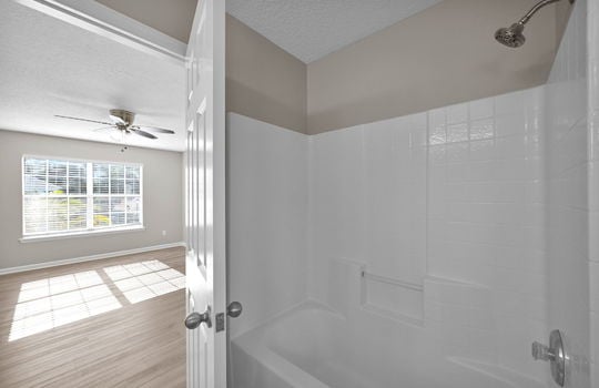 41-web-or-mls-8663 Derry__041