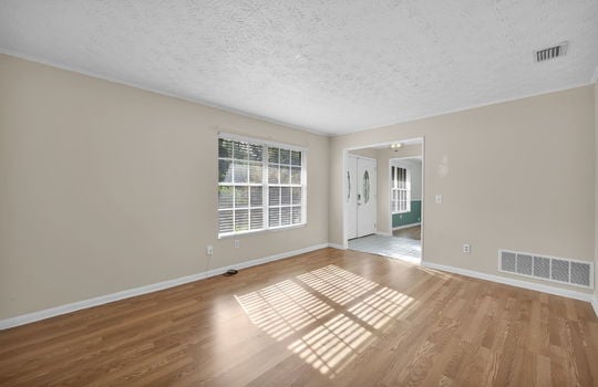 10-web-or-mls-1950 Holly_009