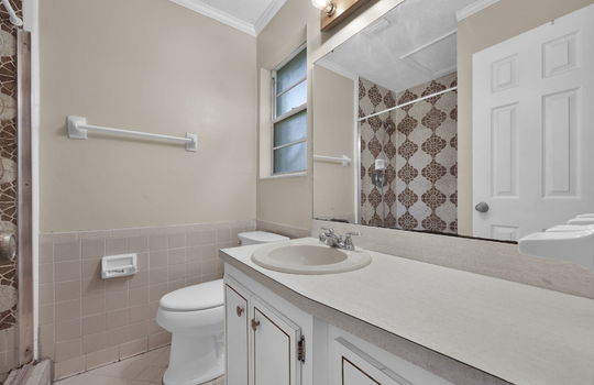 26-web-or-mls-1950 Holly_025