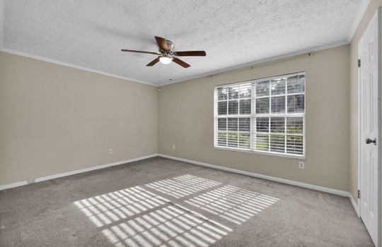 27-web-or-mls-1950 Holly_026