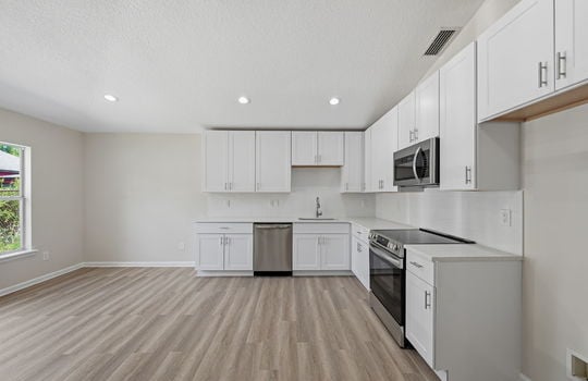 11-web-or-mls-7111 Edge_011