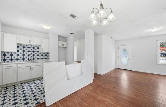 12-web-or-mls-1097 McDuff Ave S__012