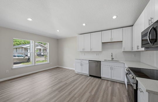 12-web-or-mls-7111 Edge_012