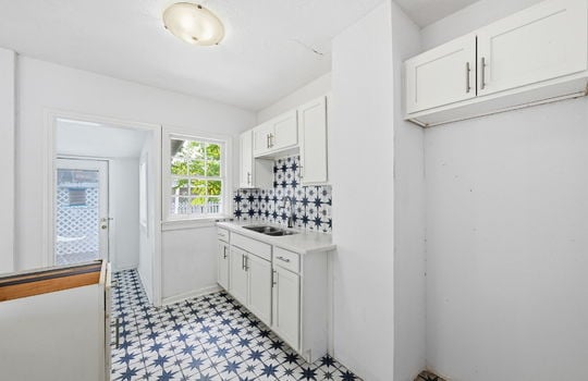 17-web-or-mls-1097 McDuff Ave S__017