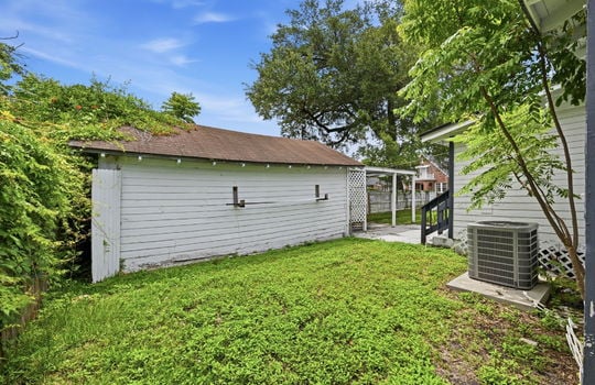 31-web-or-mls-1097 McDuff Ave S__031