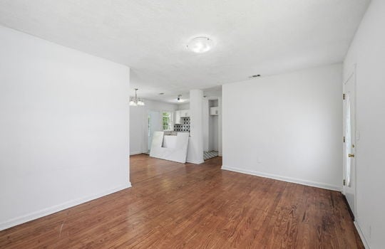 7-web-or-mls-1097 McDuff Ave S__007