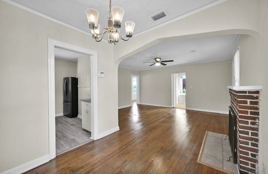 11-web-or-mls-355 E 45th St_011