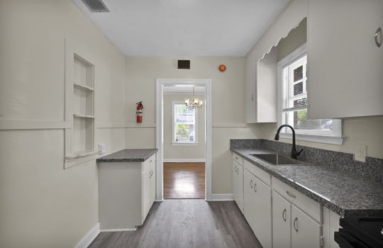 14-web-or-mls-355 E 45th St_014