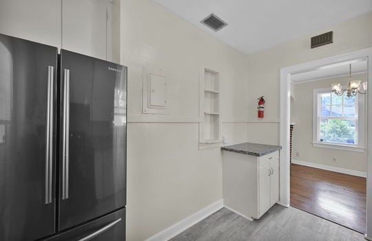 15-web-or-mls-355 E 45th St_015