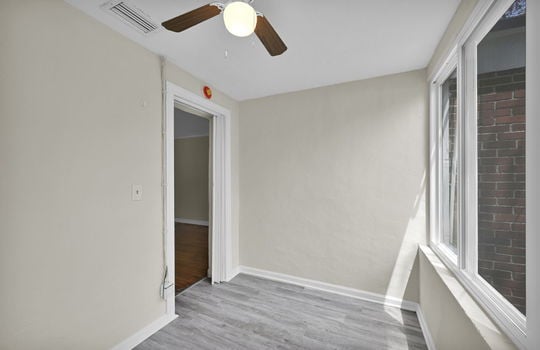 17-web-or-mls-355 E 45th St_017