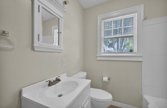 20-web-or-mls-355 E 45th St_020