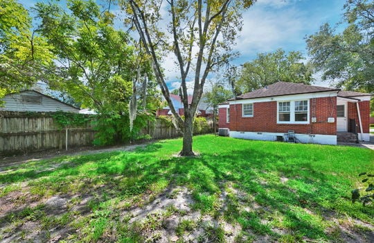 29-web-or-mls-355 E 45th St_029
