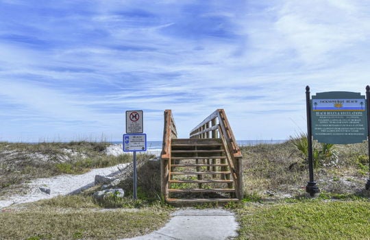 47-web-or-mls-Jax Beach_002