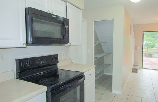 1137 W. 27th-12