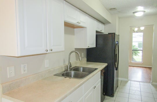 1137 W. 27th-13