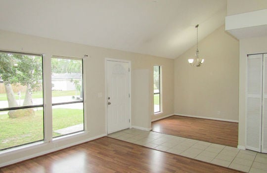 1137 W. 27th-16