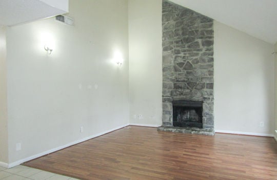 1137 W. 27th-17
