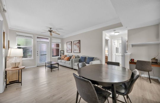 13-web-or-mls-10435 Mid town__013