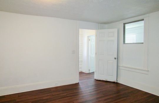 1478 W. 15th St-10