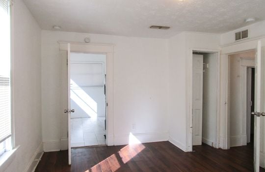 1478 W. 15th St-3