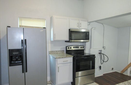 1554 W. 17th St--3