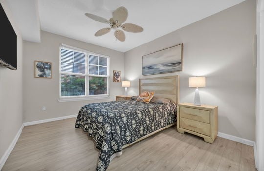18-web-or-mls-10435 Mid town__018