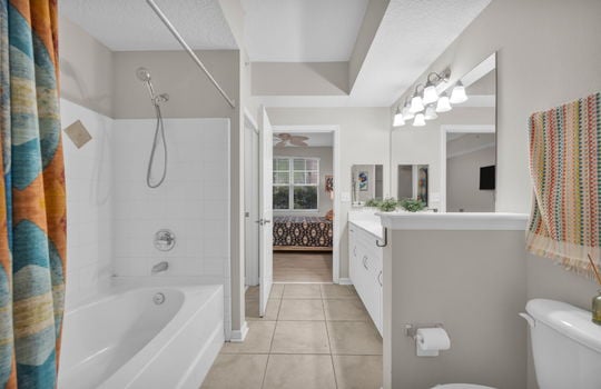 21-web-or-mls-10435 Mid town__021