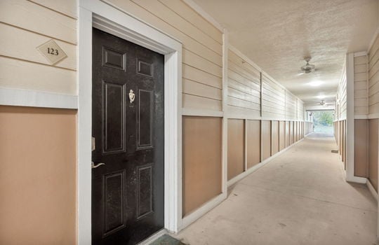 3-web-or-mls-10435 Mid town__003