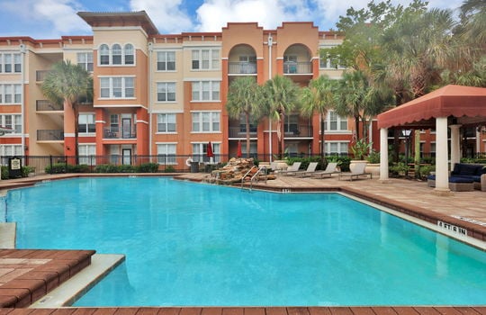 37-web-or-mls-10435 Mid town__037