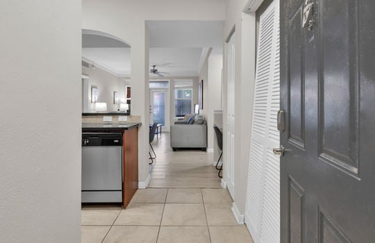 4-web-or-mls-10435 Mid town__004