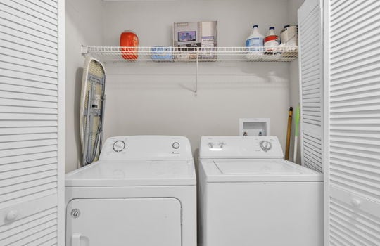 5-web-or-mls-10435 Mid town__005