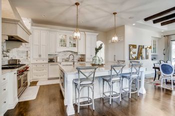 colaradoteam-home-slider-7539-Raphael-Ln-Littleton-Kitchen-2