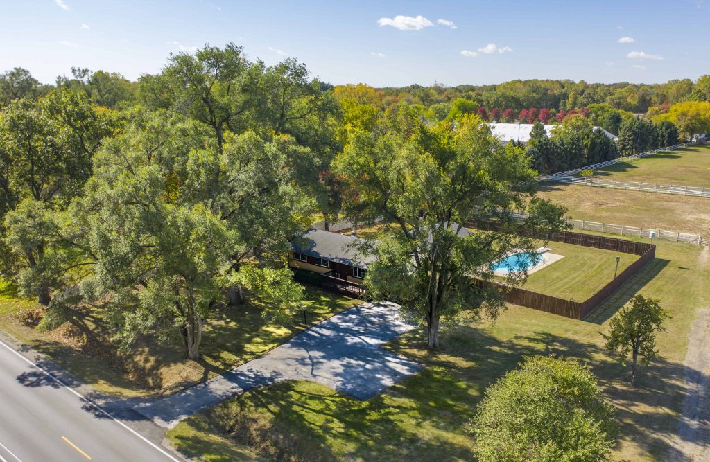 9189 Secor Wiens & Roth Real Estate