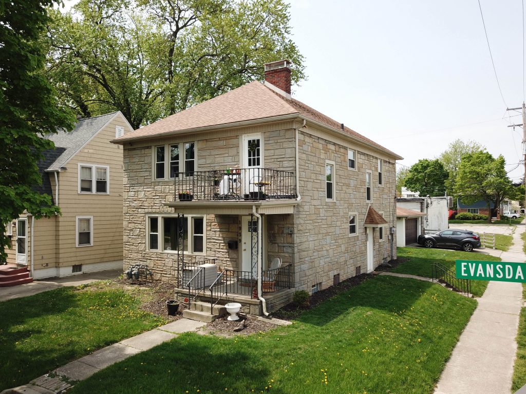 1939 Evansdale Wiens & Roth Real Estate