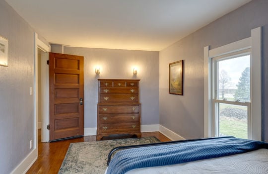 24261 Hull Prairie Rd Int-19