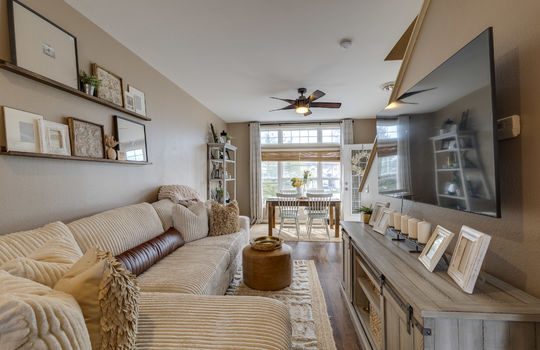 400 Beachwalk Trail Int-4