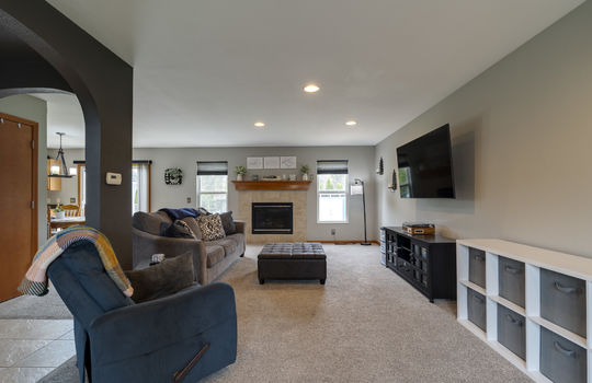 447 Oak Creek Dr Int-3