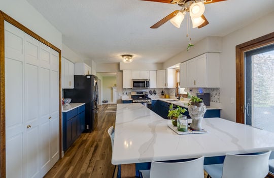 8004 Kingsboro Ct Int-11