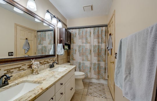 8004 Kingsboro Ct Int-18
